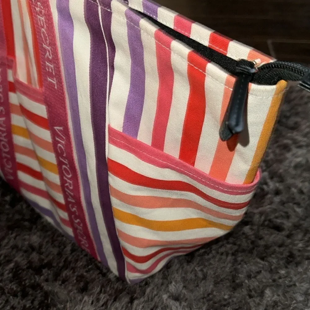 oversized, Victoria's Secret Beach bag with zipper closure Never used